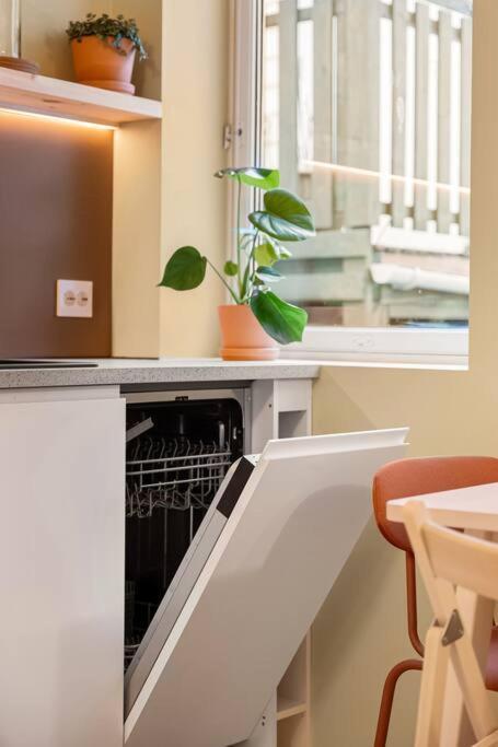 Fresh Studio Apartment, A Short Walk From Bryggen ベルゲン エクステリア 写真
