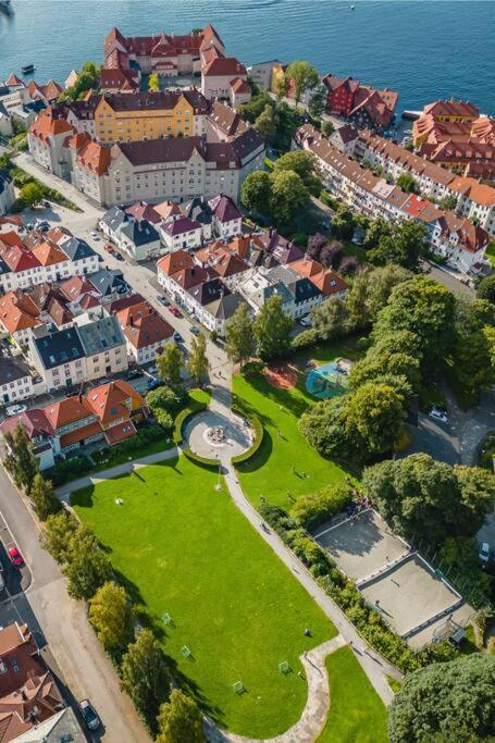 Fresh Studio Apartment, A Short Walk From Bryggen ベルゲン エクステリア 写真