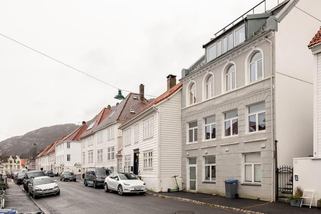 Fresh Studio Apartment, A Short Walk From Bryggen ベルゲン エクステリア 写真